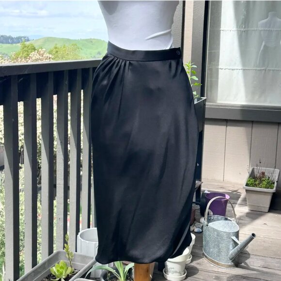 Vivienne Westwood Black Satin Draped Skirt - Picture 9 of 16